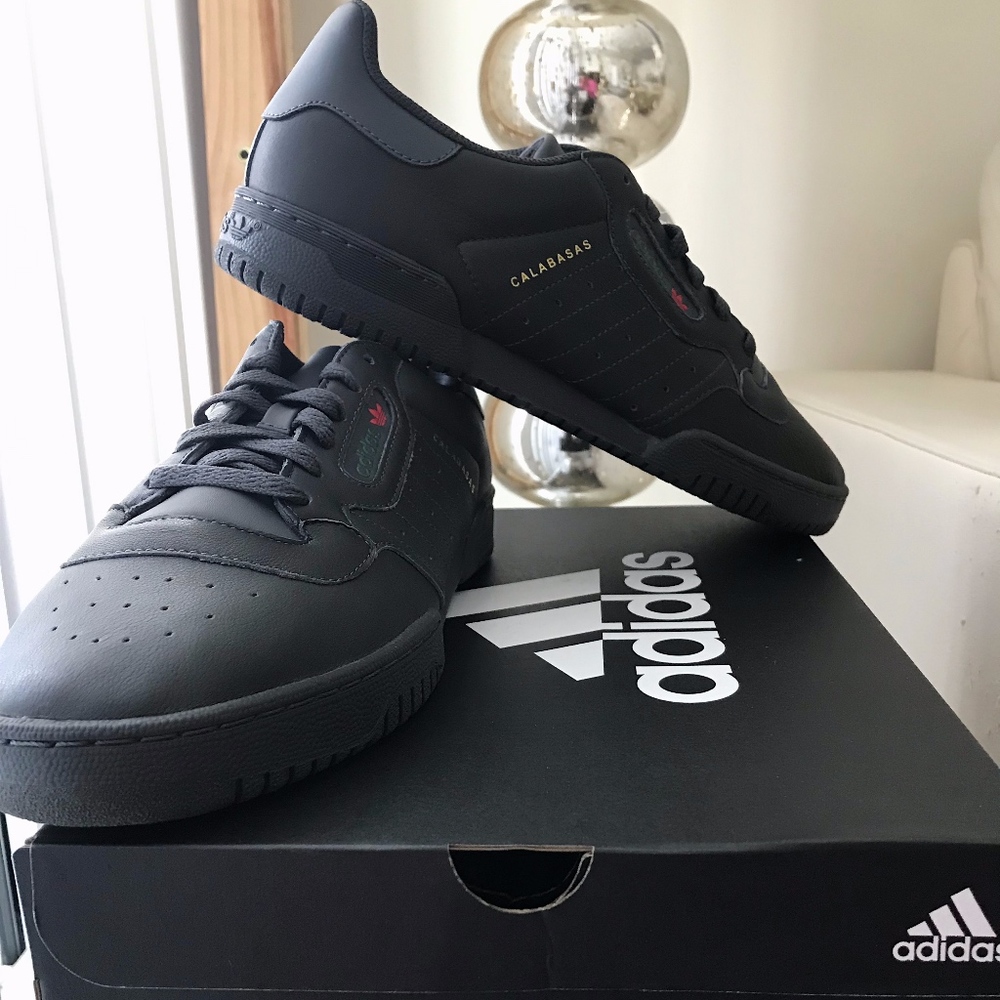 #NWT YEEZY POWERPHASE CALABASAS CORE BLACK Sz10.5